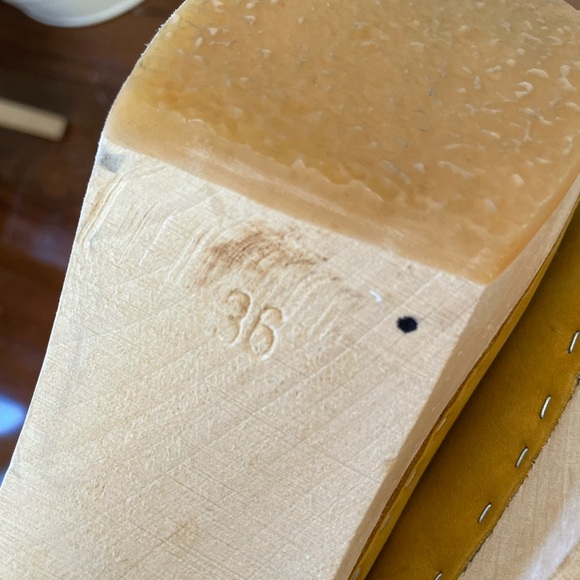 Bryr Clogs Jayne slide in Saffron 36 - Picture 5 of 5